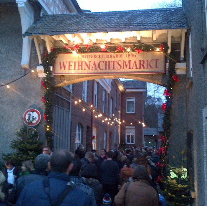 Historischer Weihnachtsmarkt Büttgen Rittergut Niederrhein Rheinland