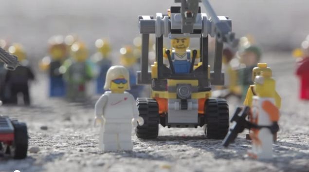 Stratos jump successful! ORIGINAL VERSION Screenshot Felix Baumgartner LEGO