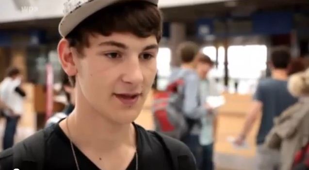 Warum fährst du nach Auschwitz - YouTube - Screenshot Menschen keine Nummern mehr WDR Warum fährst du nach Auschwitz - YouTube - Screenshot Menschen keine Nummern mehr WDR