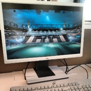 Büro Arbeitsplatz Monitor Tastatur Office
