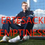 Mertesacker Emptiness - YouTube